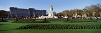 Queen Victoria Memorial at Buckingham Palace, London, England Fine Art Print