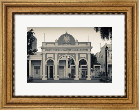Framed Cuba, Parque Jose Marti, Arco de Triunfo Print